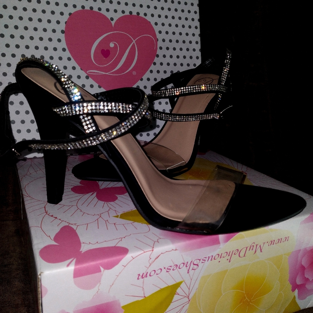 Black Heels from the brand my delicious shoes.com